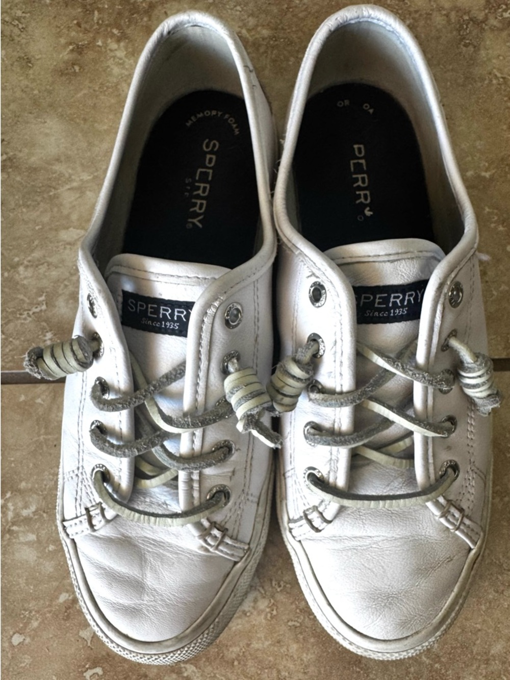 Sperry White Interior Shoe Label - Women's Size 7 (US)